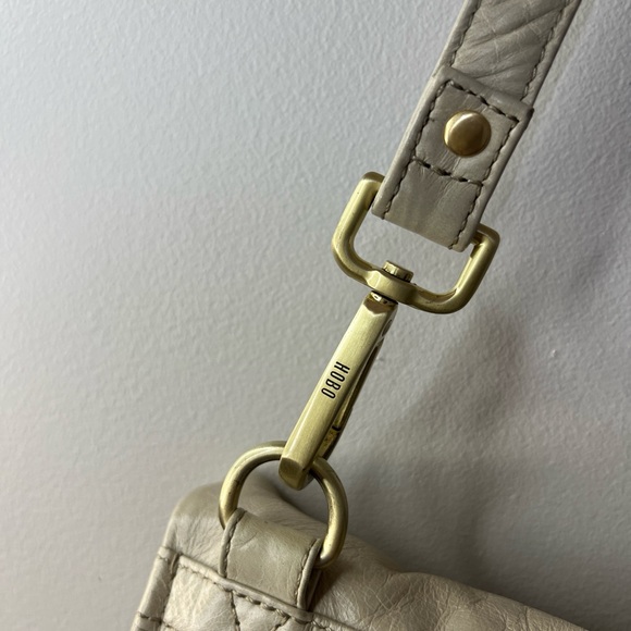 HOBO CROSS BODY LEATHER PURSE - Picture 4 of 5